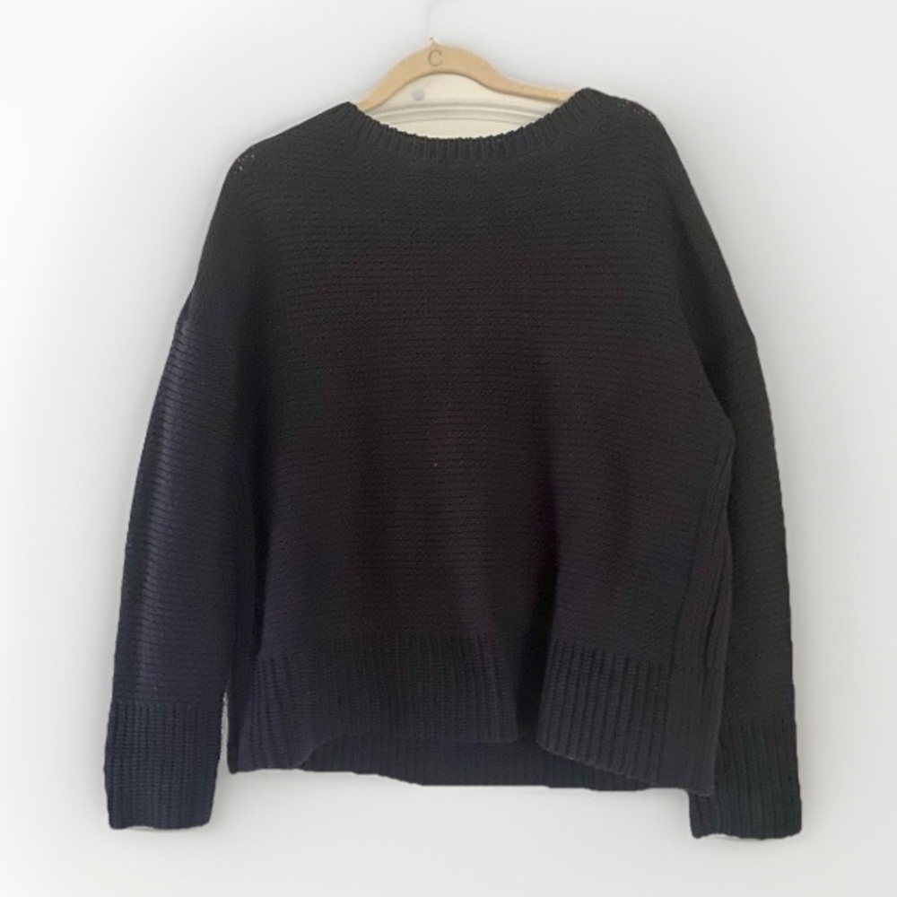 St. John Size Large Chunky Knit Blue Sweater Crewneck Preppy  Quiet Luxery
